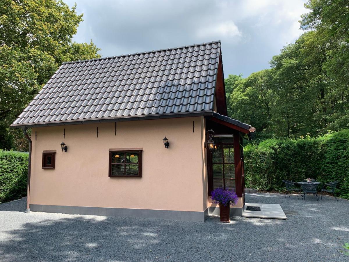 Romantisch Gastenverblijf 'Het Vogelhuisje' Lunteren Exterior photo