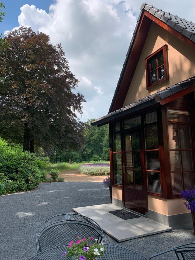 Romantisch Gastenverblijf 'Het Vogelhuisje' Lunteren Exterior photo
